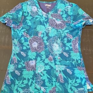 Scrub top Size S